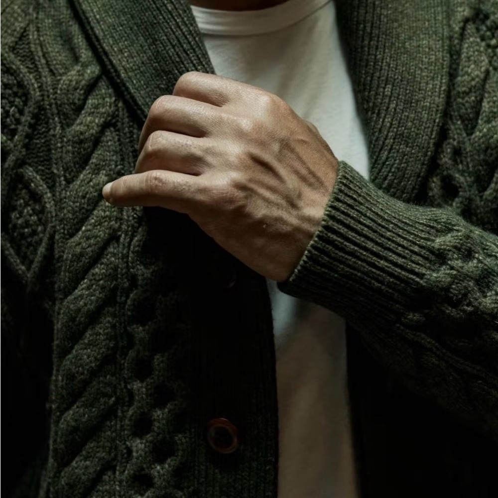 Flint & Tinder Men’s Aran Cable Knit Cardigan Sweater size medium heather pine - Picture 10 of 11